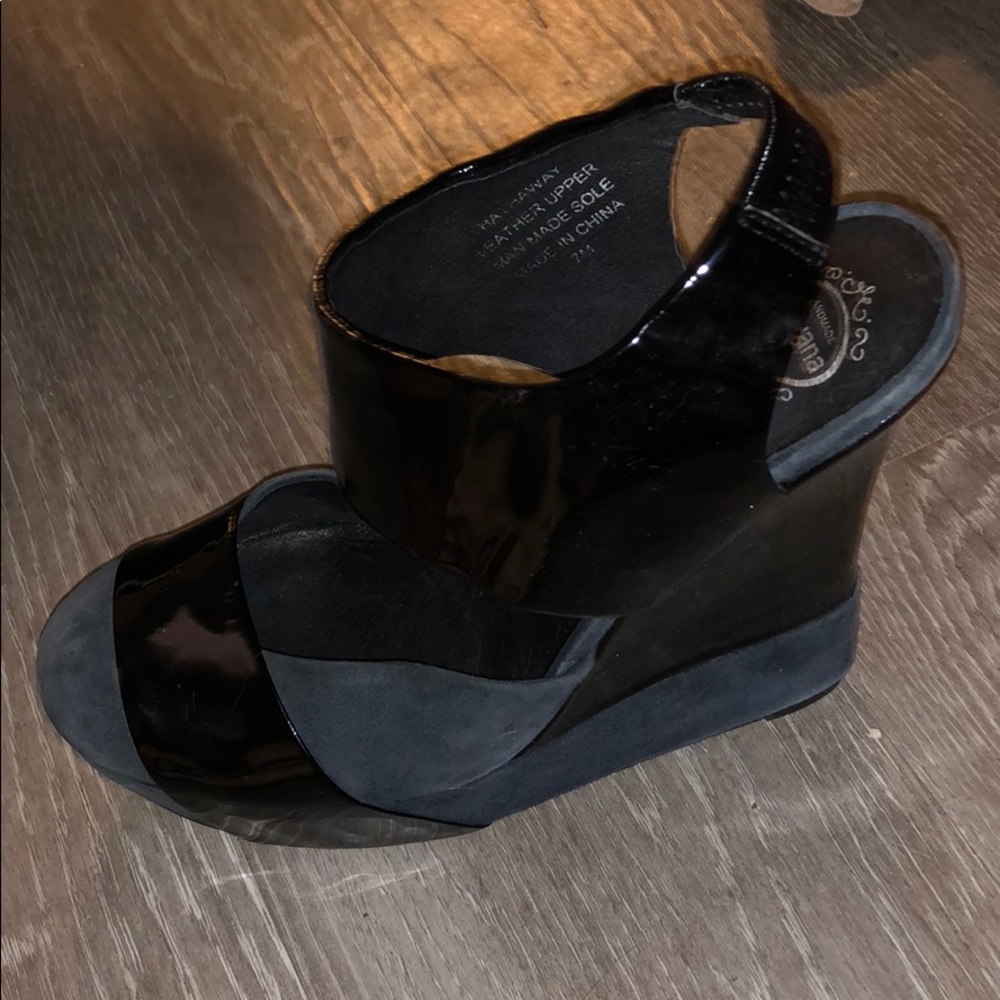 Jeffrey Campbell suede/patent leather wedge